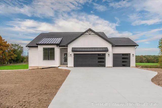 $630,000 | 5695 Elmgrove Avenue, Richland, MI 49083