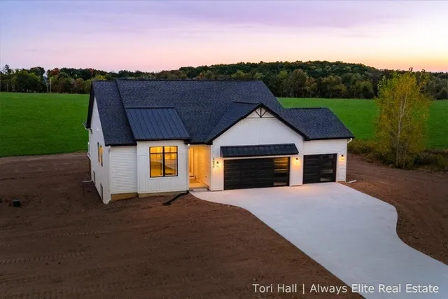 $630,000 | 5695 Elmgrove Avenue, Richland, MI 49083