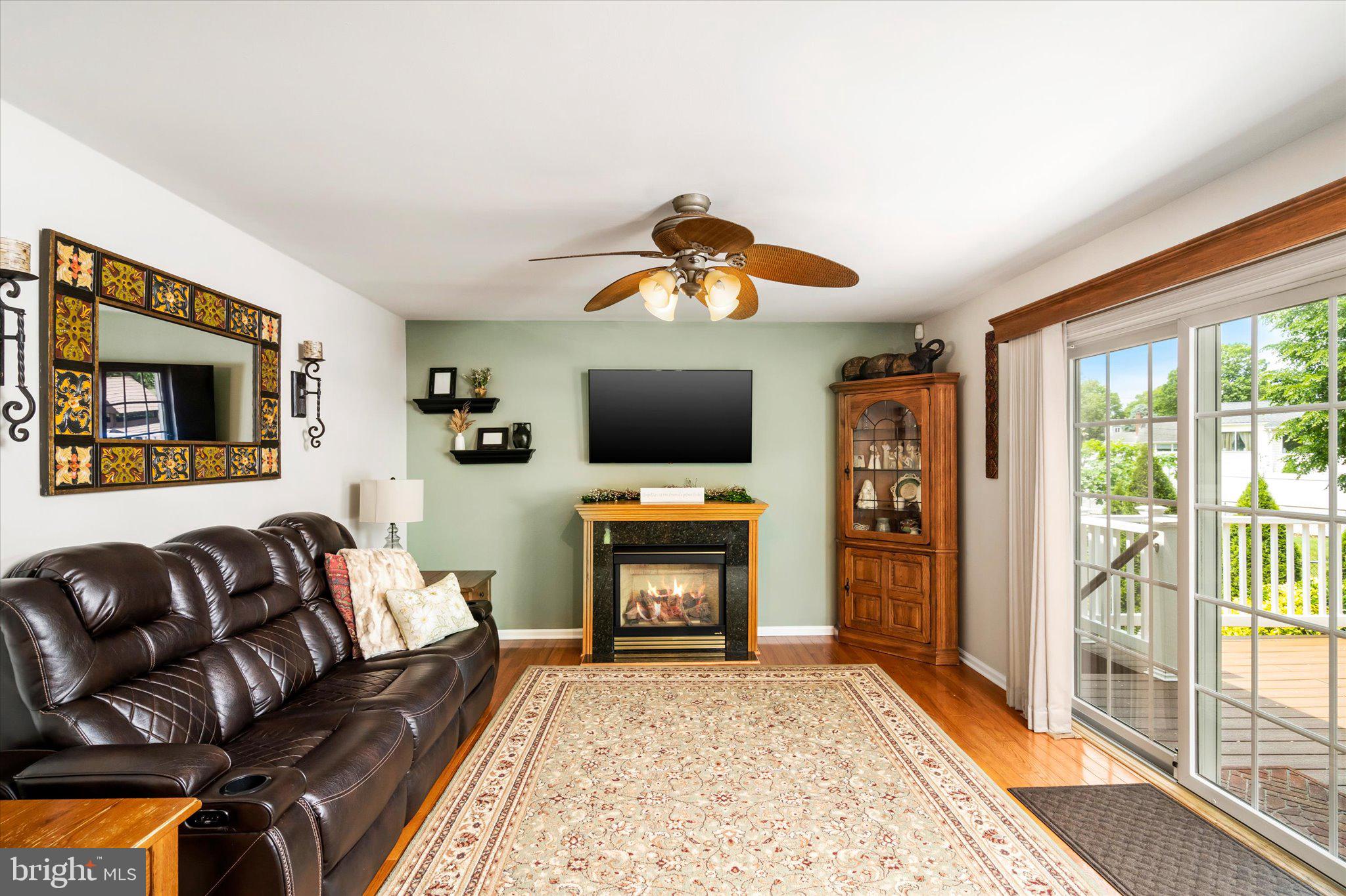 598 Edinburg Road Hamilton, NJ 08619 - Photo 8 of 35