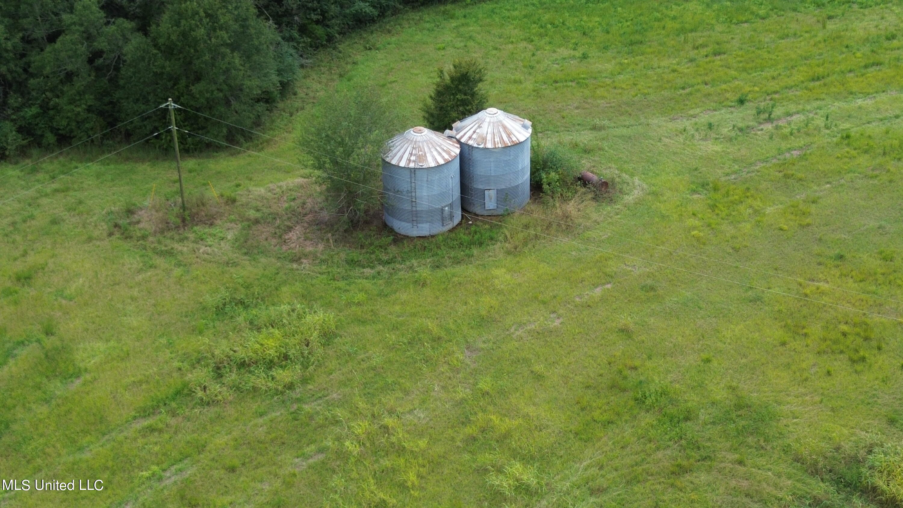 2163 Sharon Road Canton, MS 39046 - Photo 3 of 6 DJI_0195