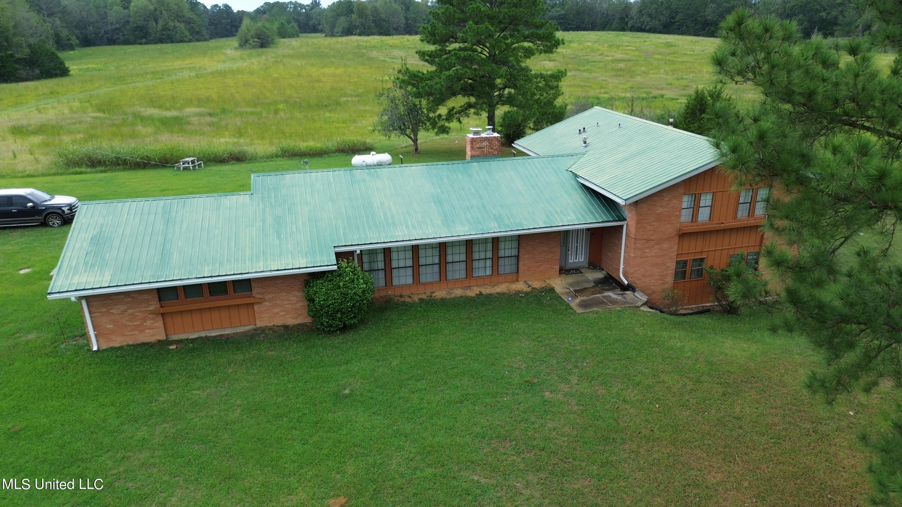 2163 Sharon Road Canton, MS 39046 - Photo 5 of 6 DJI_0200