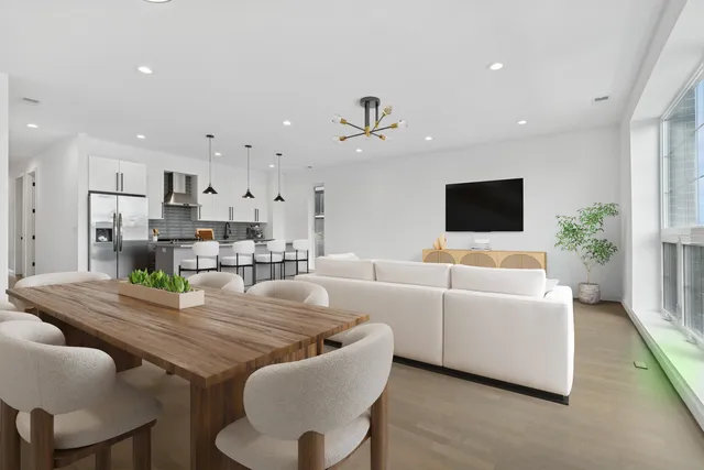 $550,000 | 5824 North Lincoln Avenue, Unit PH3N, Chicago, IL 60659