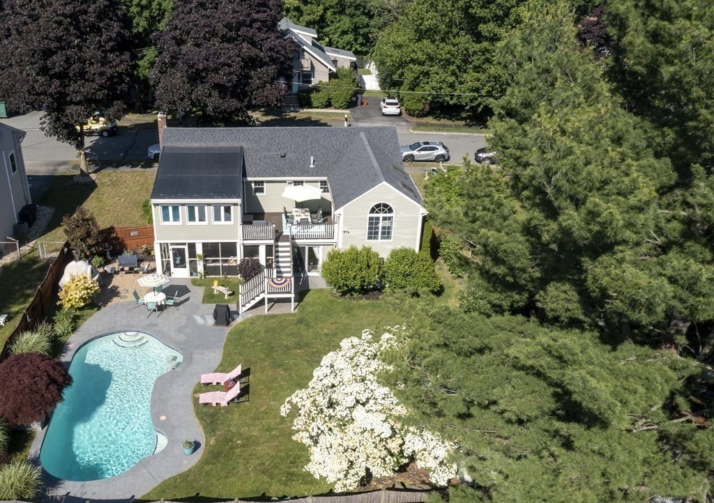 22 Riverside Drive Reading, MA 01867 - Photo 6 of 40 Gallery Image 6