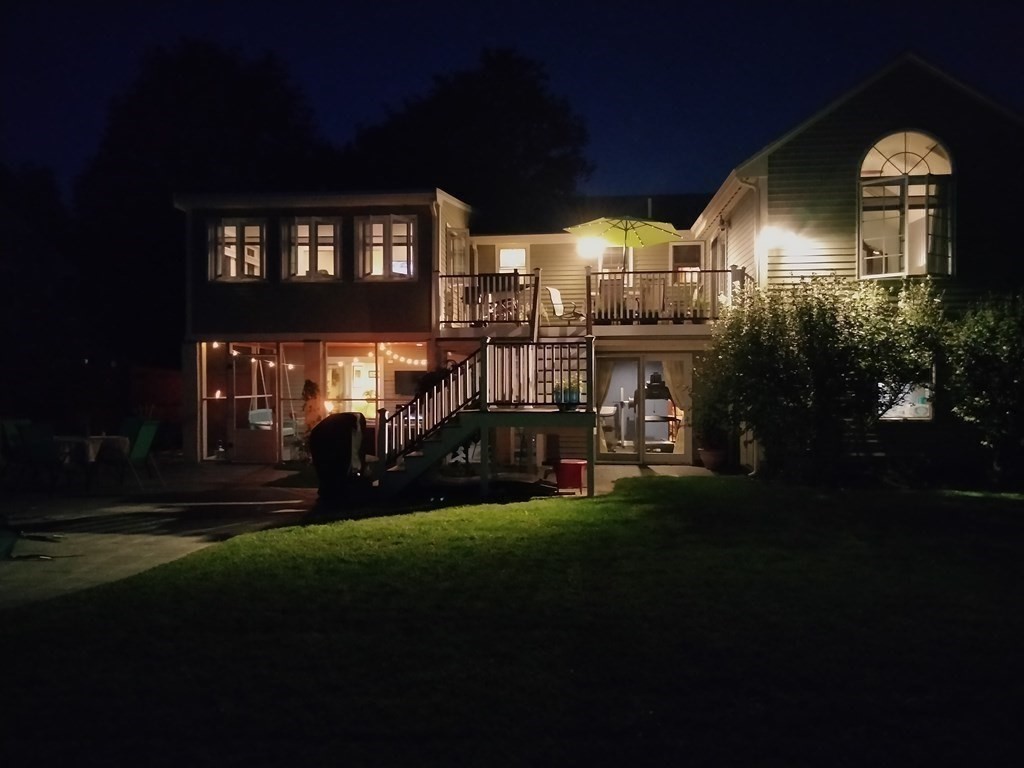 22 Riverside Drive Reading, MA 01867 - Photo 7 of 40 Gallery Image 7