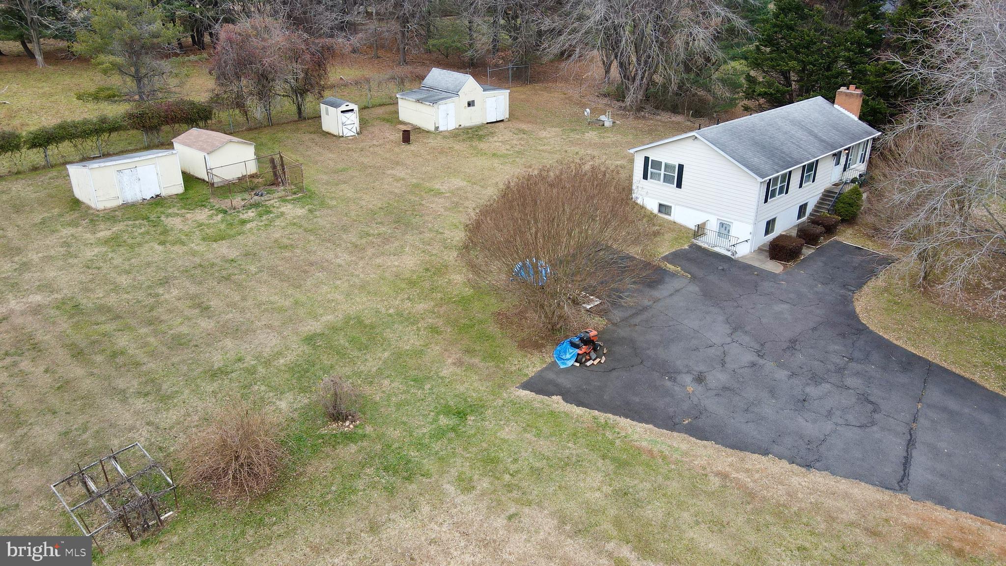 816 Utterback Store Road Great Falls, VA 22066 - Photo 20 of 28