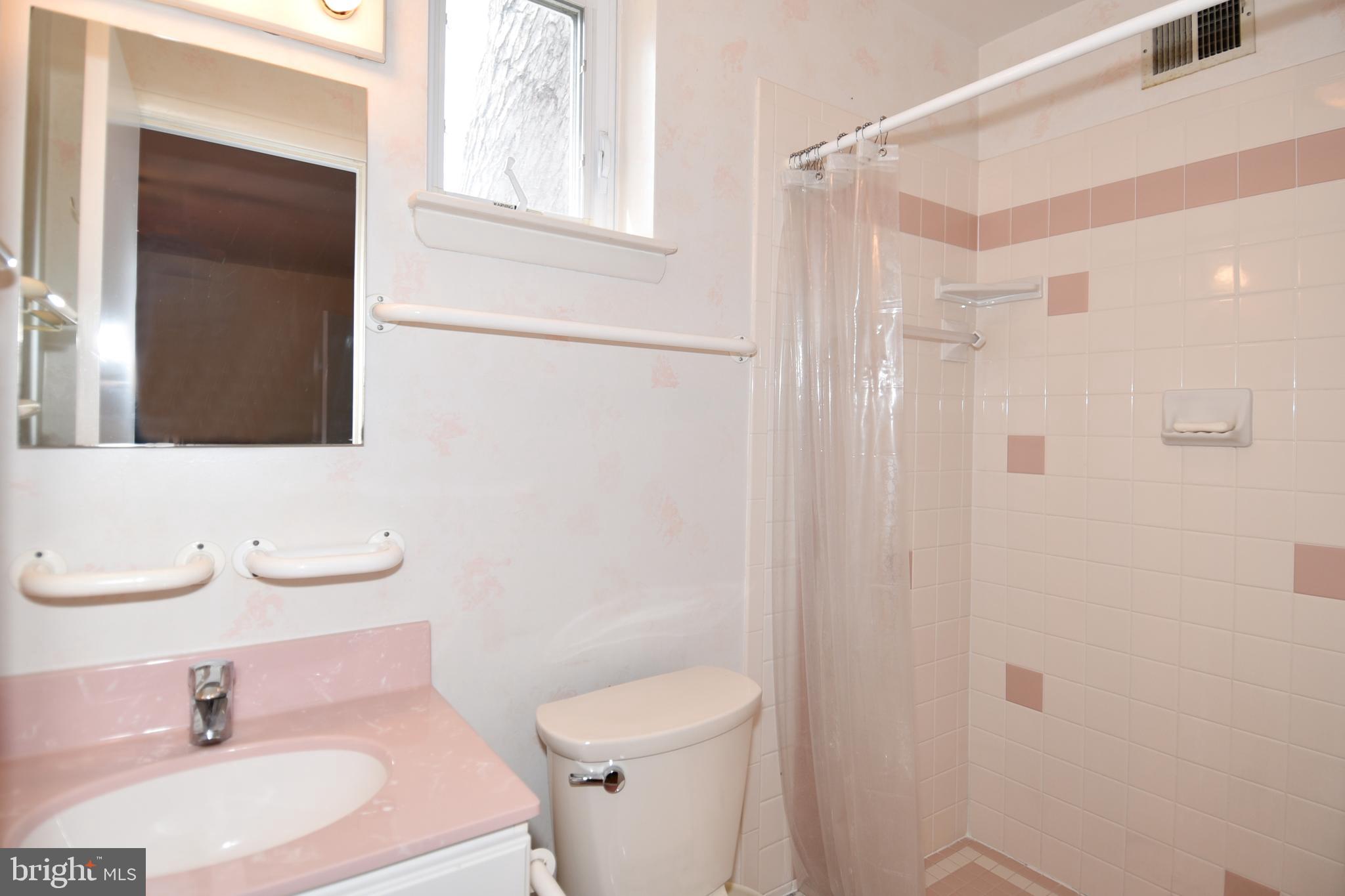 1606 Belvedere Boulevard Silver Spring, MD 20902 - Photo 23 of 30 master bath