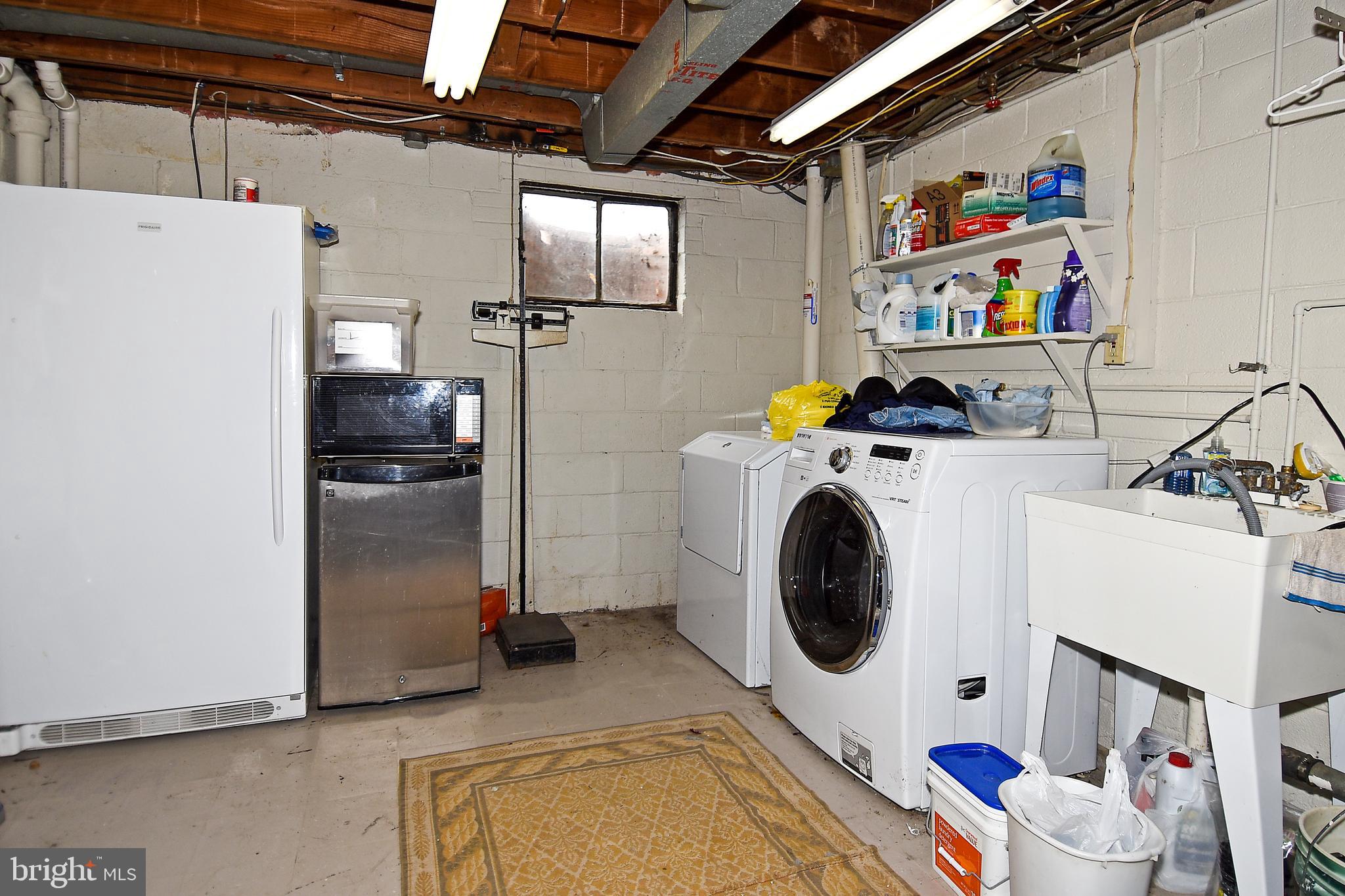1606 Belvedere Boulevard Silver Spring, MD 20902 - Photo 27 of 30 laundry area