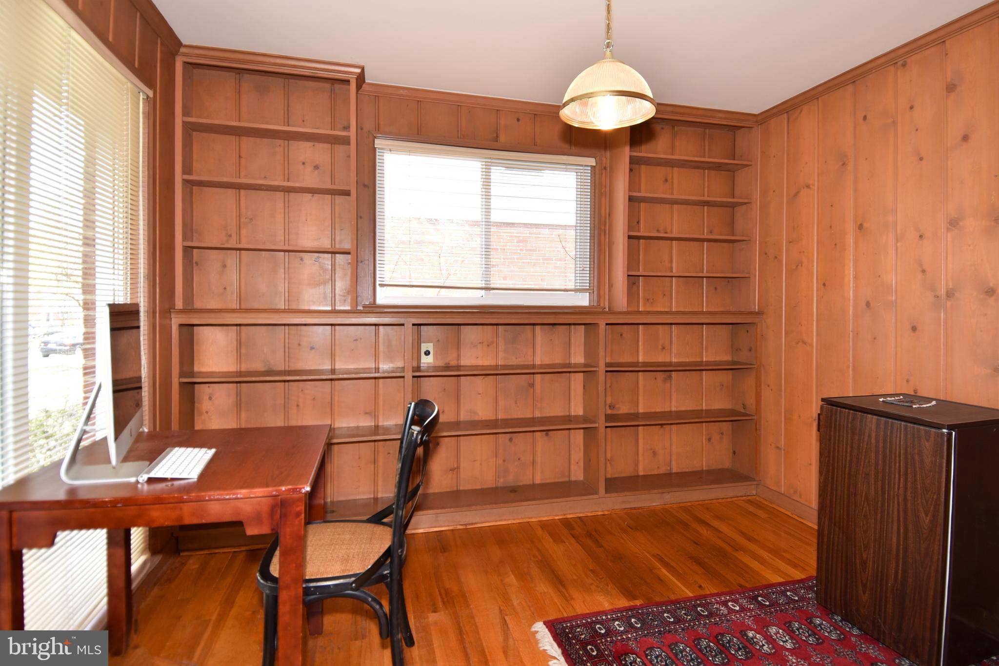 1606 Belvedere Boulevard Silver Spring, MD 20902 - Photo 6 of 30 First floor office