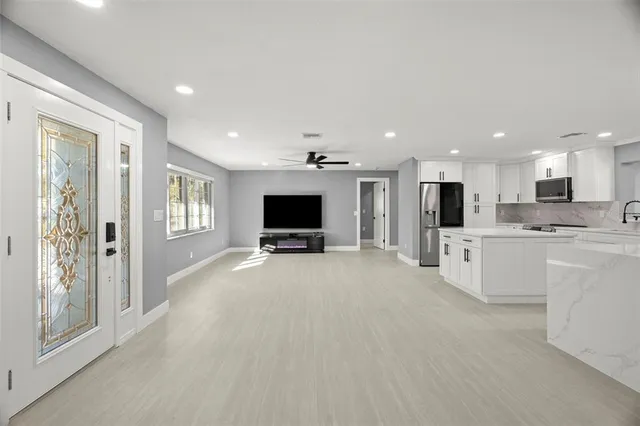 $859,000 | 232 Pinecrest Drive, Palm Harbor, FL 34683