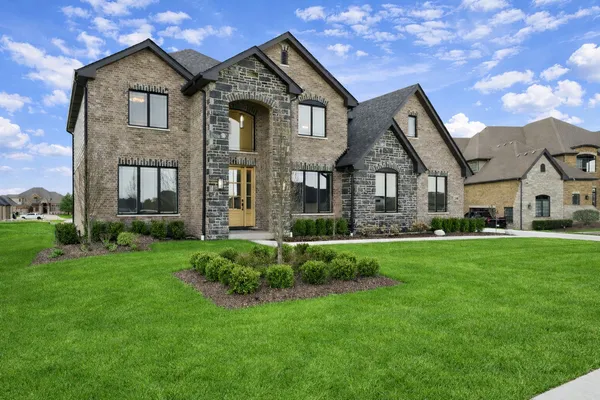 $1,250,000 | 23380 Jackson Branch Court, Frankfort, IL 60423