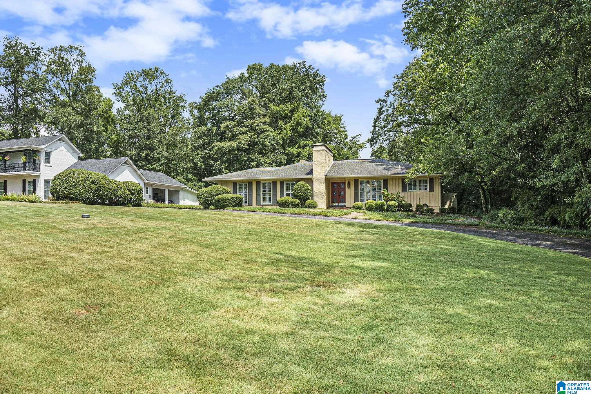 329 Shades Crest Road Birmingham, AL 35226 - Photo 4 of 33