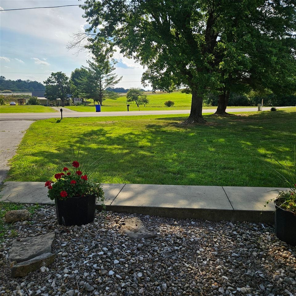 578 Eighty Eight Road Eighty Eight, KY 42130 - Photo 27 of 28 Gallery Image 27
