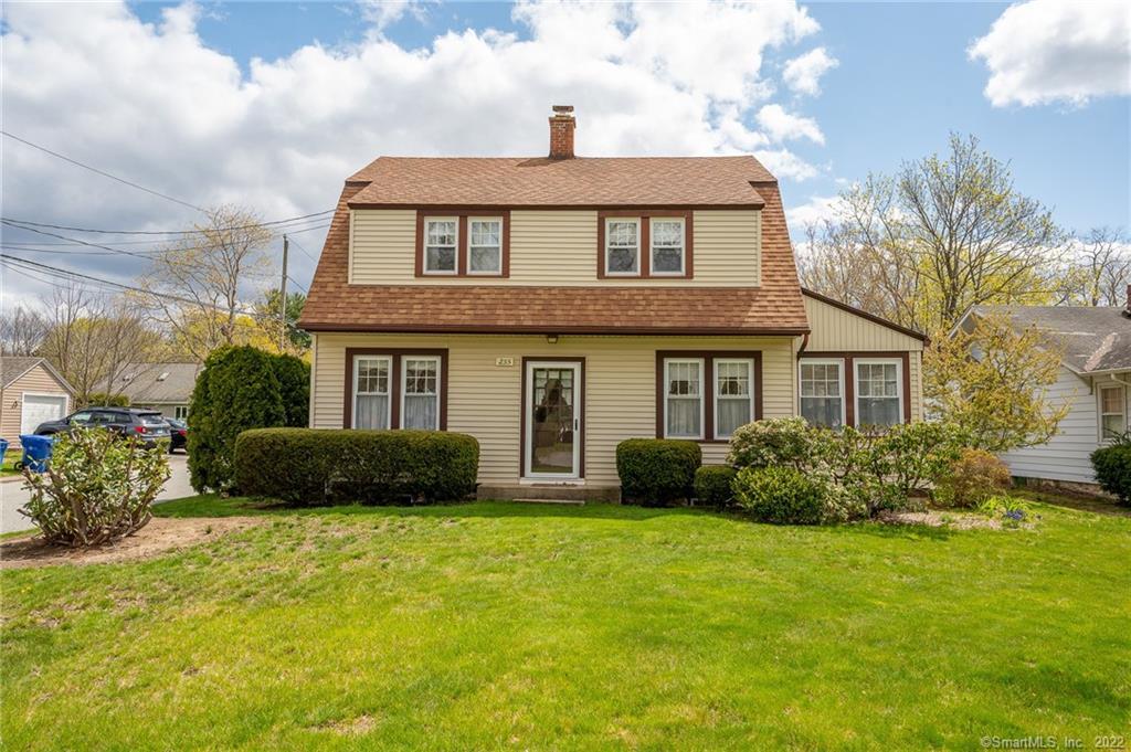 255 Niantic River Road Waterford, CT 06385 - Photo 1 of 1 Gallery Image 1