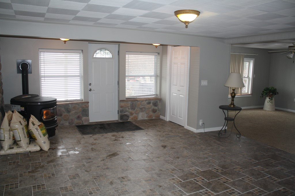 3733 South Gilmore Road Mount Pleasant, MI 48858 - Photo 9 of 29 1843300-8.JPG