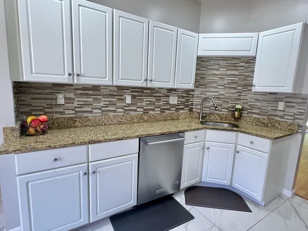 $3,595 | 42 Evergreen Circle, Unit 42, Canton, MA 02021