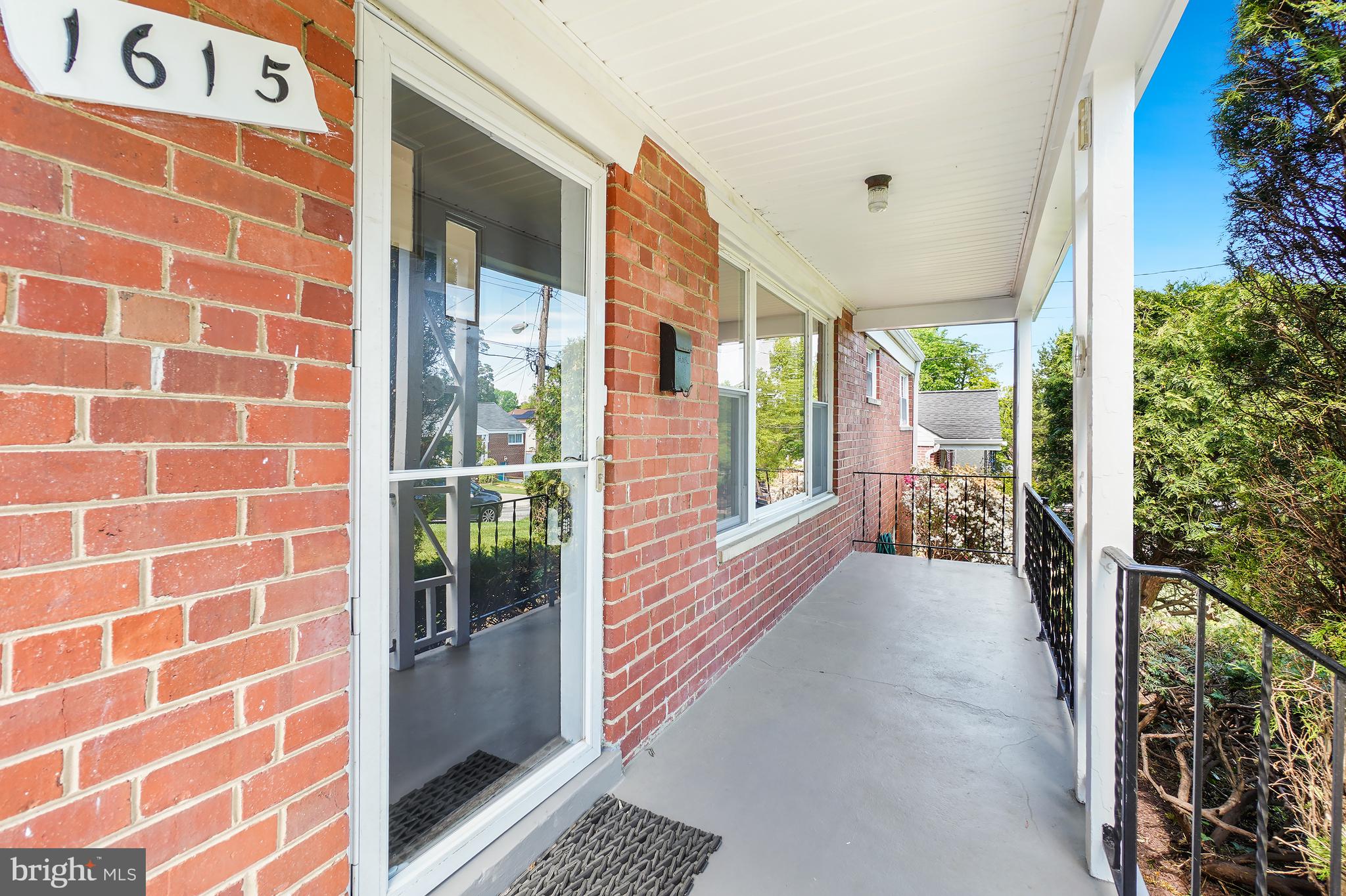 1615 Parham Place Silver Spring, MD 20903 - Photo 4 of 45 Gallery Image 4