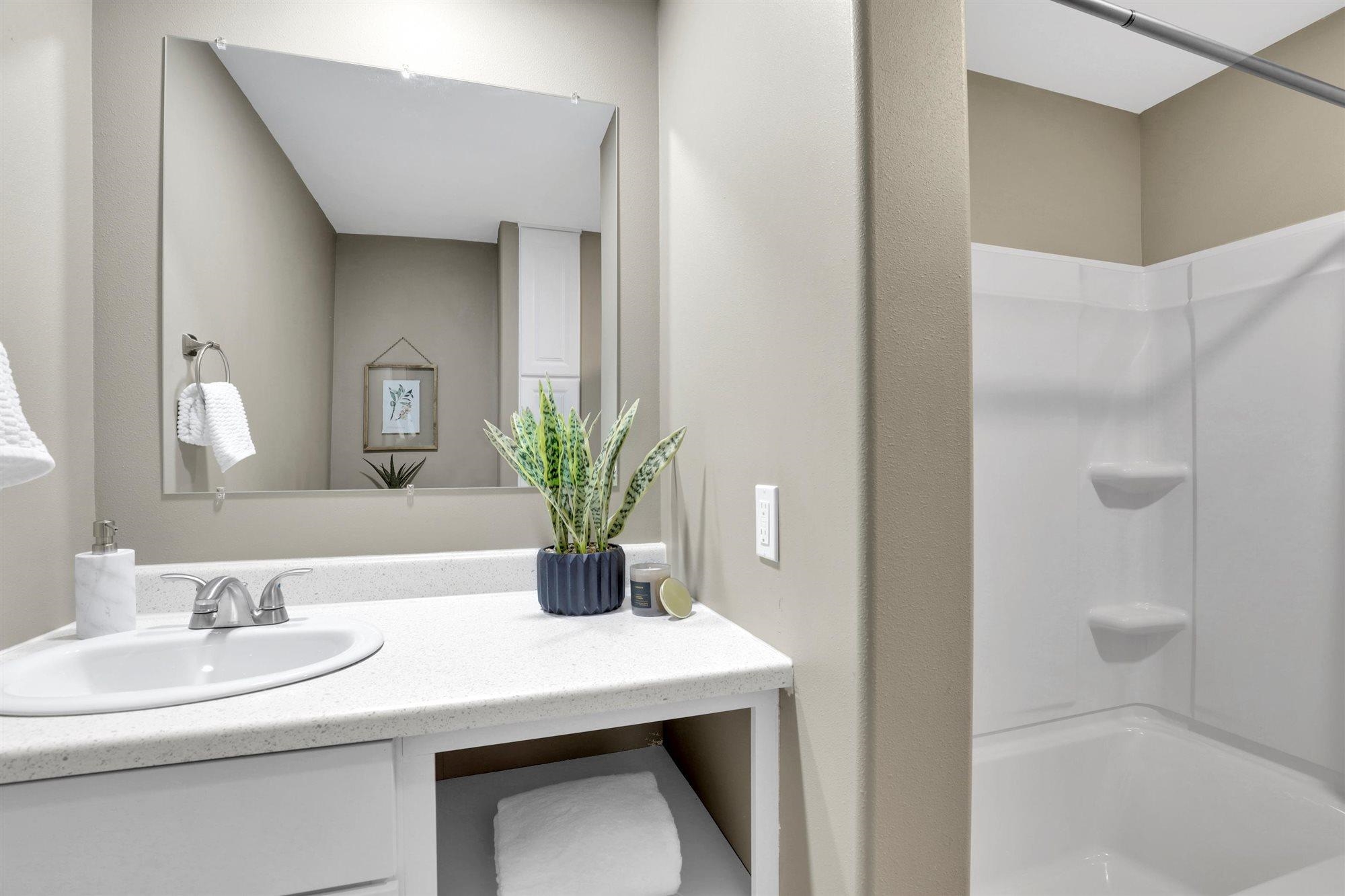 2121 West Sharp Avenue Spokane, WA 99201 - Photo 11 of 38