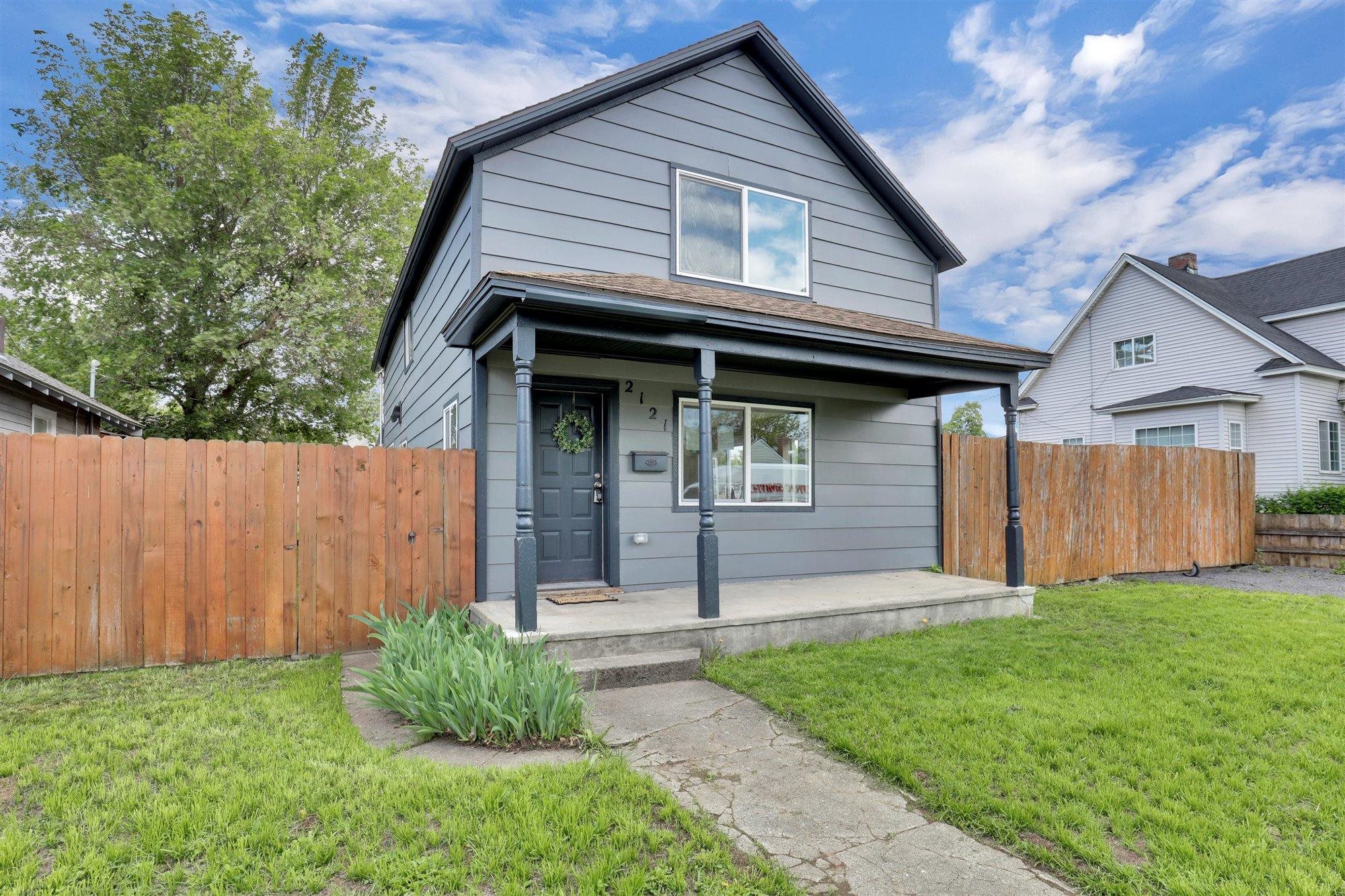 2121 West Sharp Avenue Spokane, WA 99201 - Photo 2 of 38