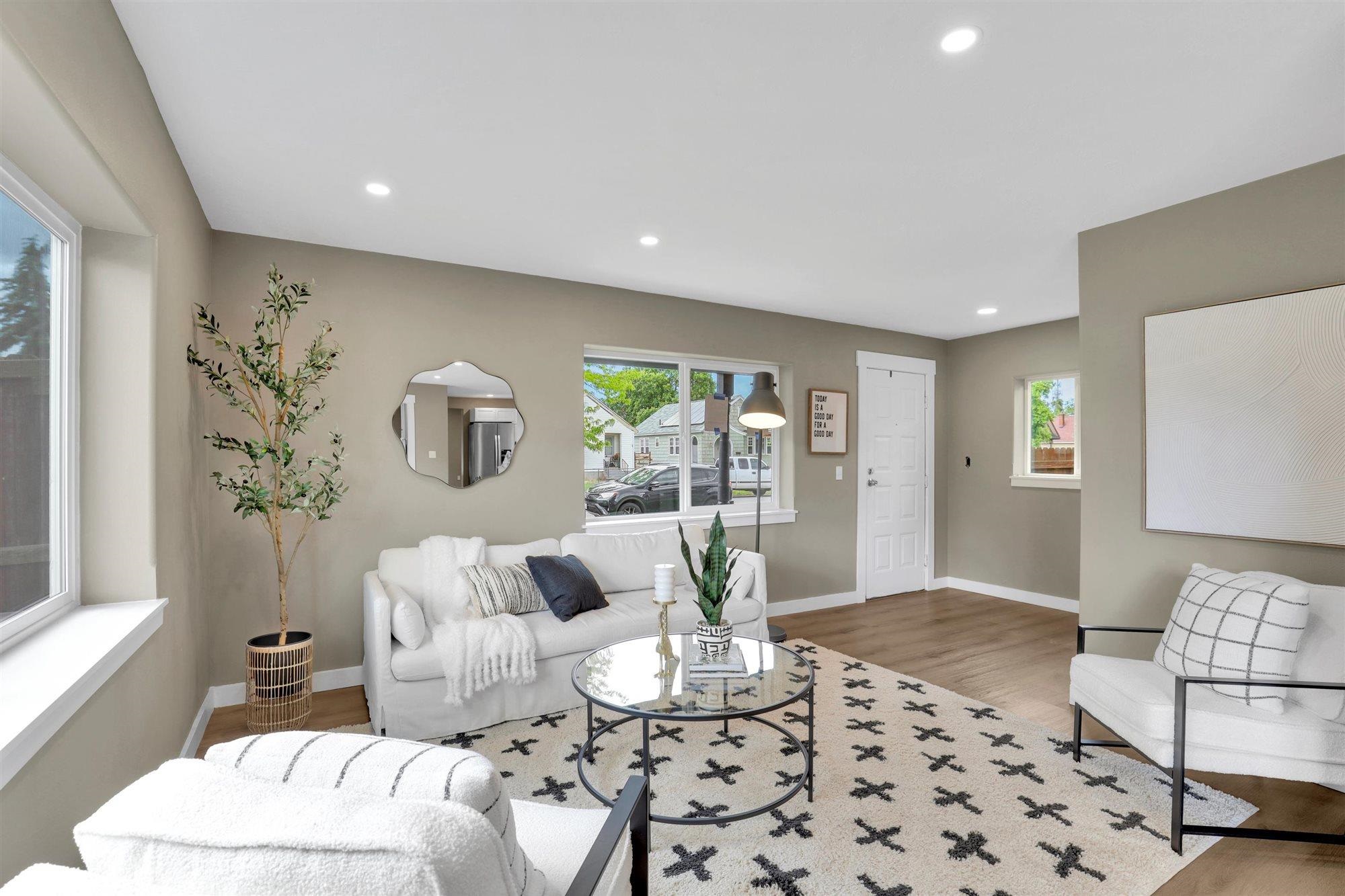 2121 West Sharp Avenue Spokane, WA 99201 - Photo 4 of 38