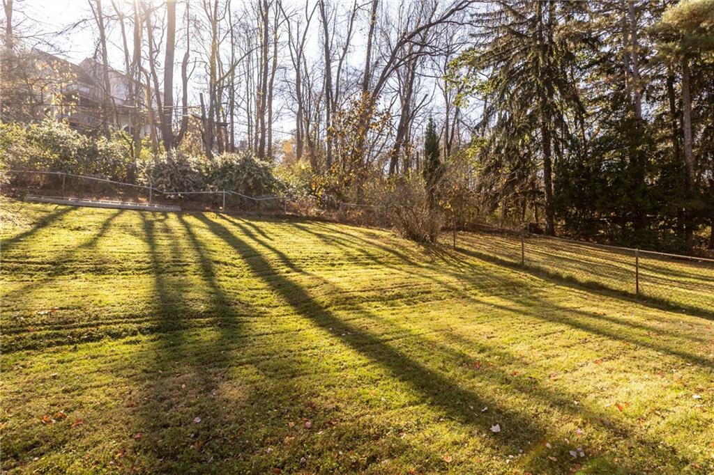 255 Gilkeson Road Pittsburgh, PA 15228 - Photo 26 of 27