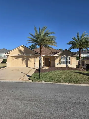 $359,900 | 12711 Southeast 97th Terrace Road, Summerfield, FL 34491