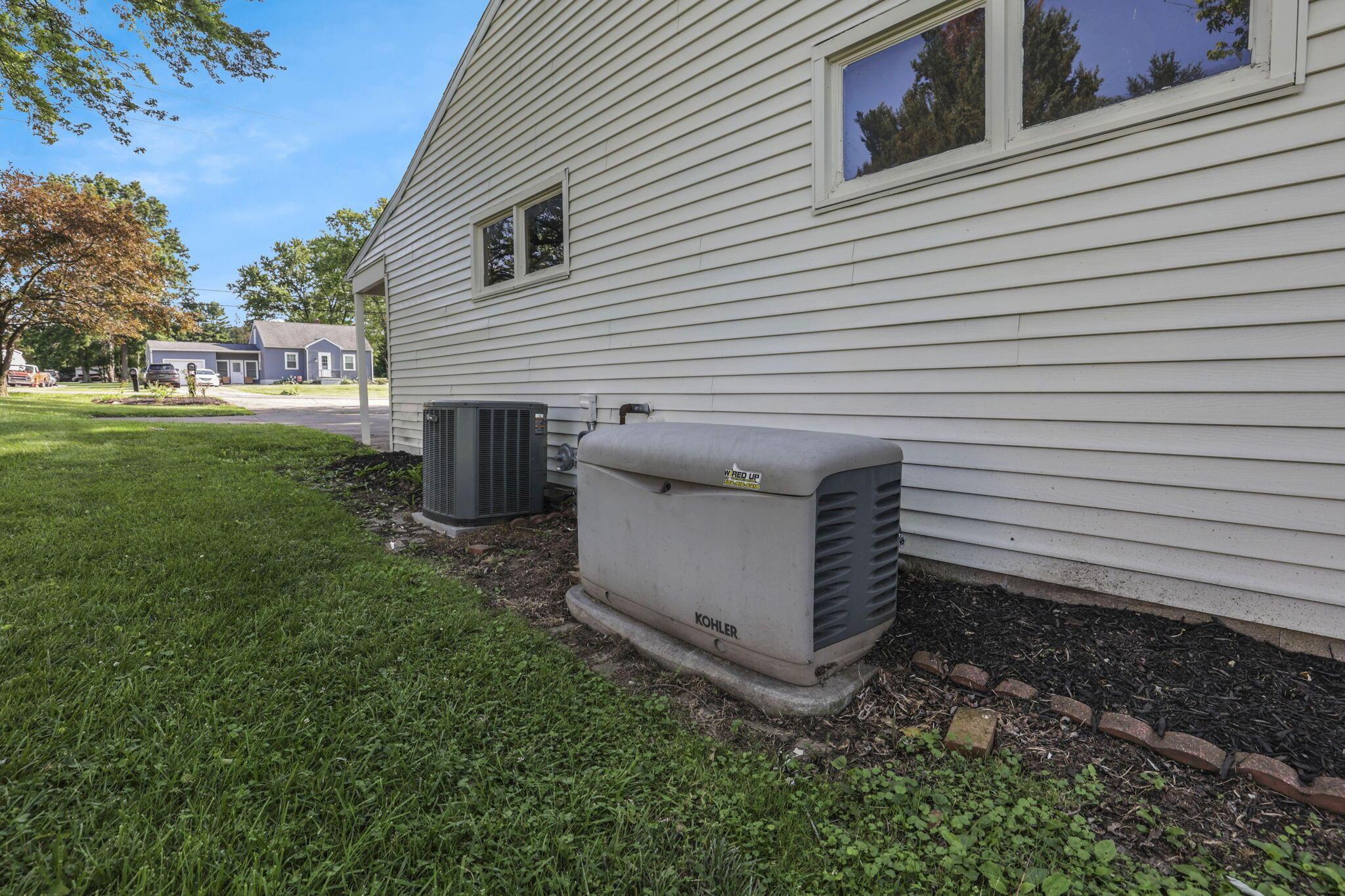 1080 Coonpath Road Northwest Lancaster, OH 43130 - Photo 51 of 55 Whole House Generator