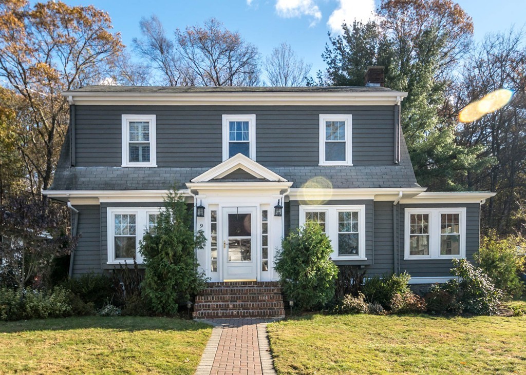 9 Chester Brook Road Waltham, MA 02452 - Photo 2 of 27 Gallery Image 2