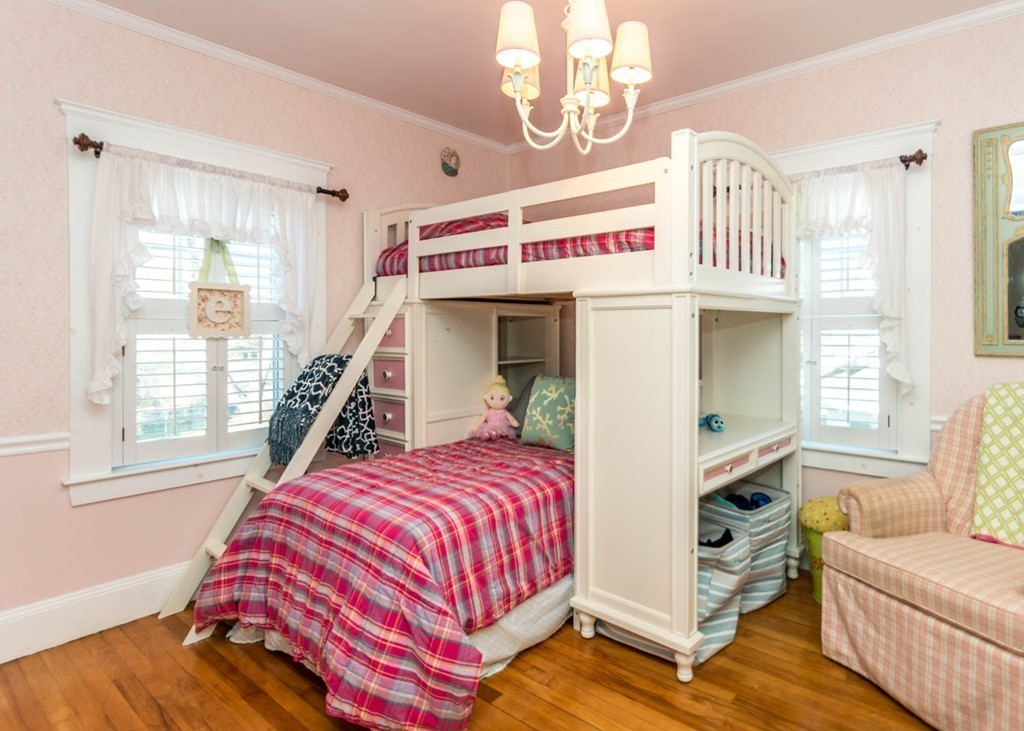 9 Chester Brook Road Waltham, MA 02452 - Photo 21 of 27 Gallery Image 21