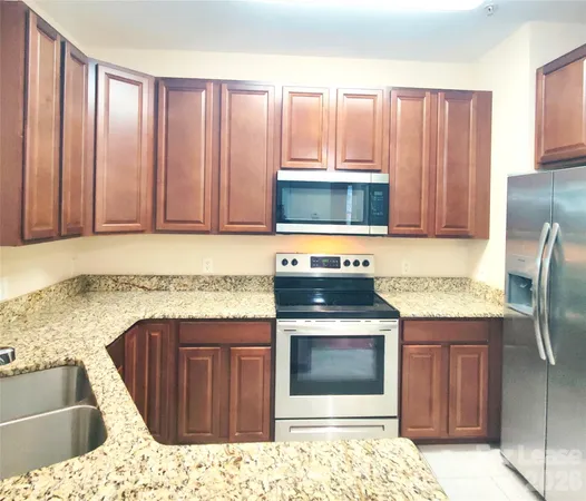 $1,775 | 6956 Park Pl Drive, Charlotte, NC 28262