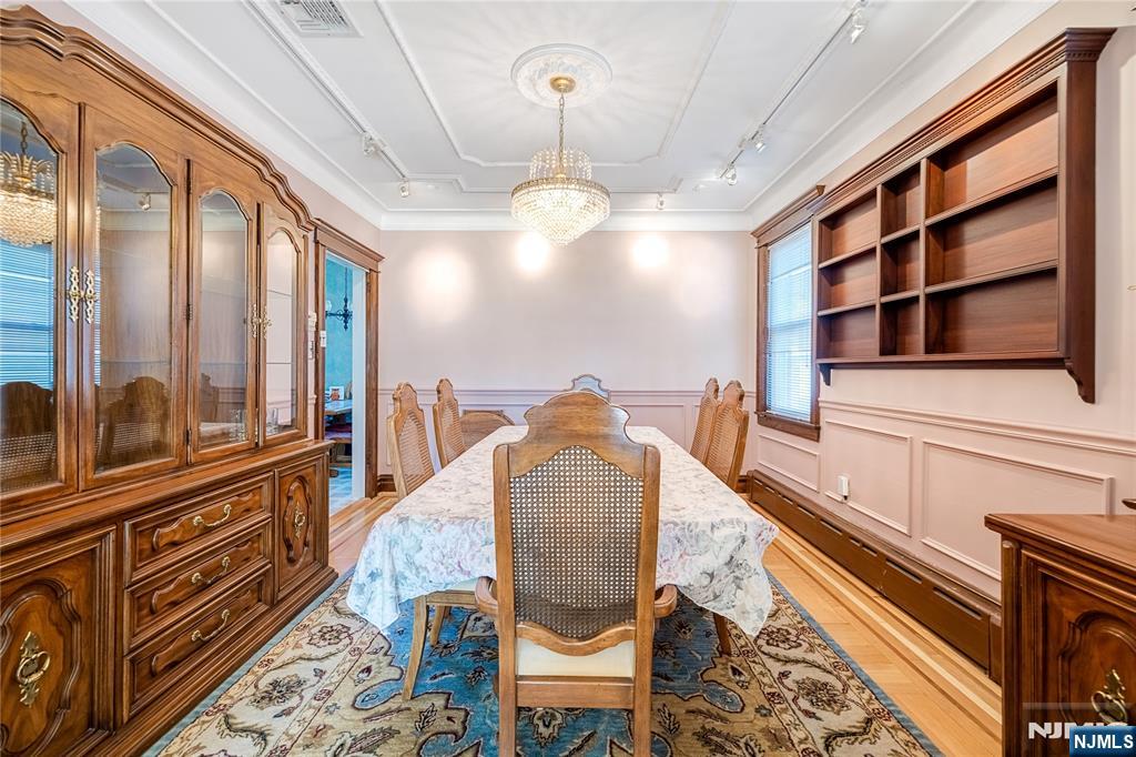 429 Oakdene Avenue Cliffside Park, NJ 07010 - Photo 11 of 26