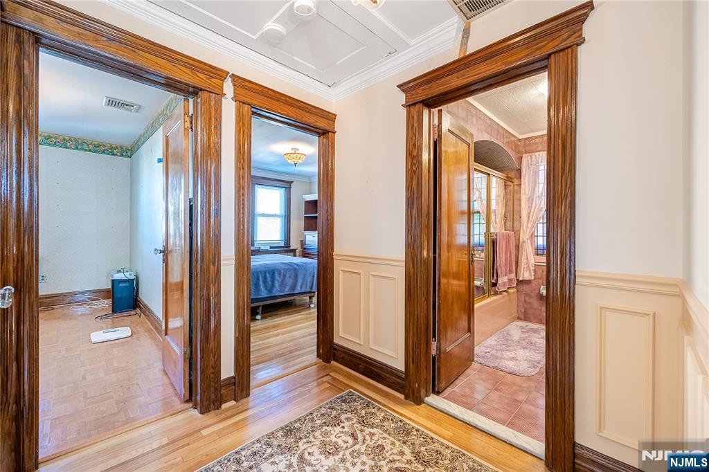 429 Oakdene Avenue Cliffside Park, NJ 07010 - Photo 17 of 26