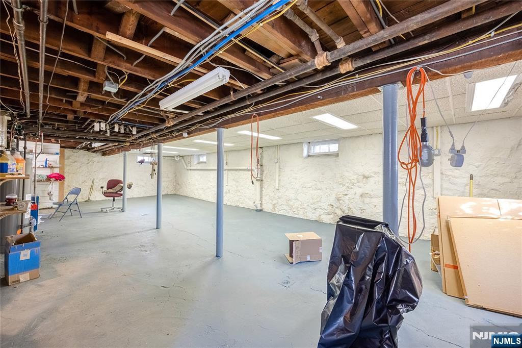 429 Oakdene Avenue Cliffside Park, NJ 07010 - Photo 22 of 26