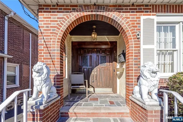 $799,000 | 429 Oakdene Avenue, Cliffside Park, NJ 07010