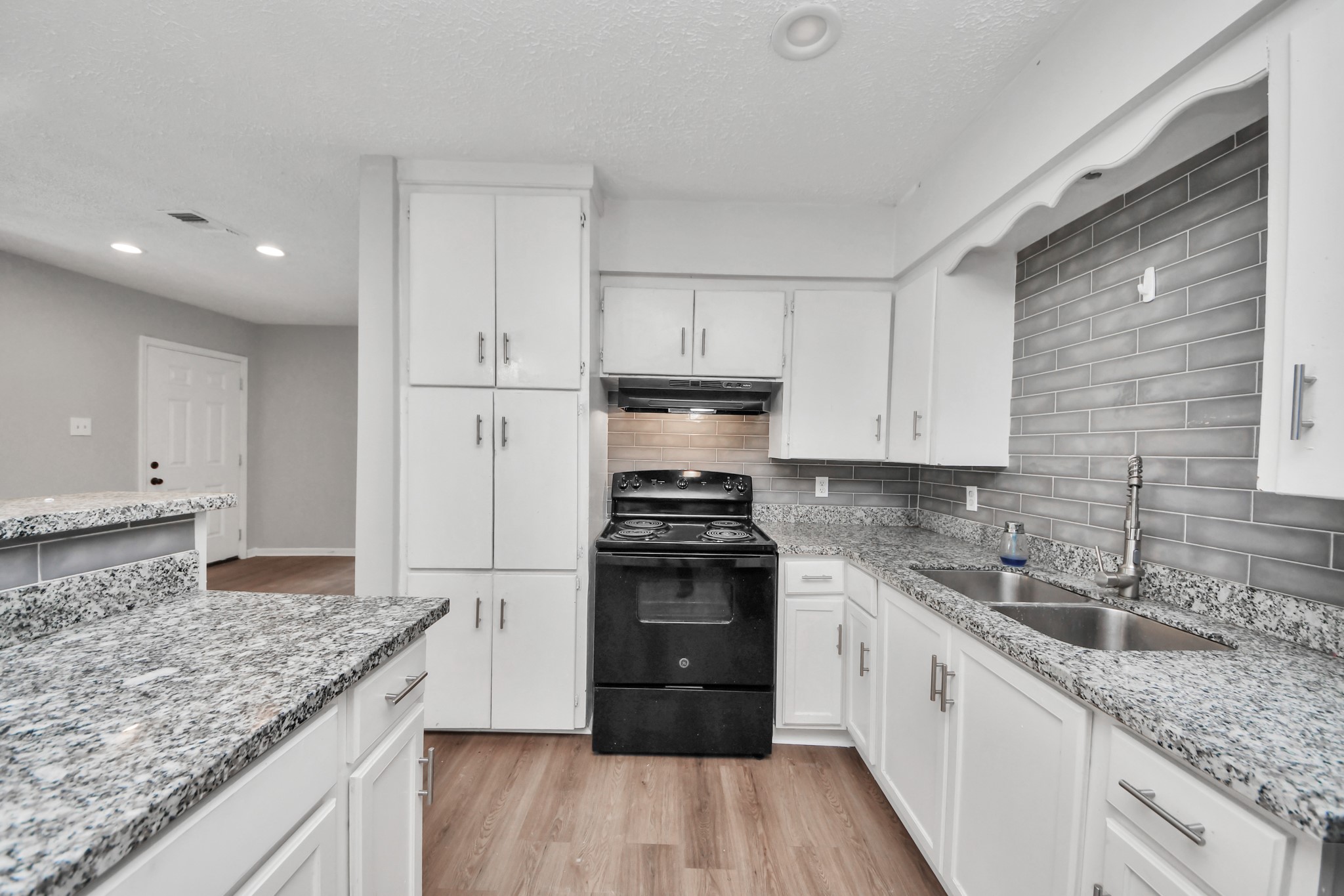 3603 Crosby Cedar Bayou Road Baytown, TX 77521 - Photo 13 of 44