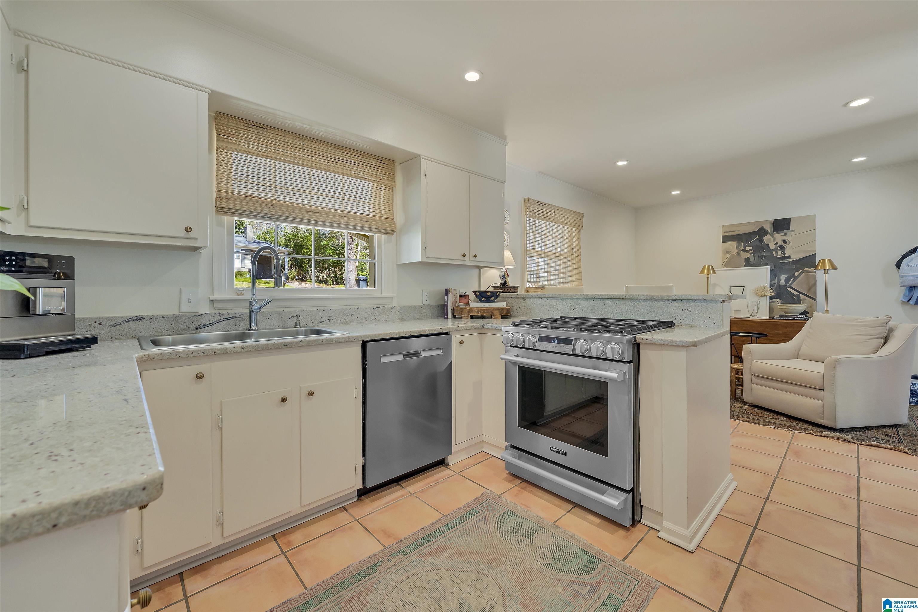 4241 Warren Road Birmingham, AL 35213 - Photo 13 of 37
