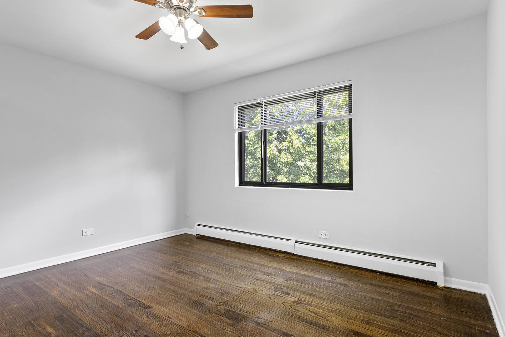 6826 North Ridge Boulevard, Unit 301 Chicago, IL 60645 - Photo 9 of 13 Gallery Image 9