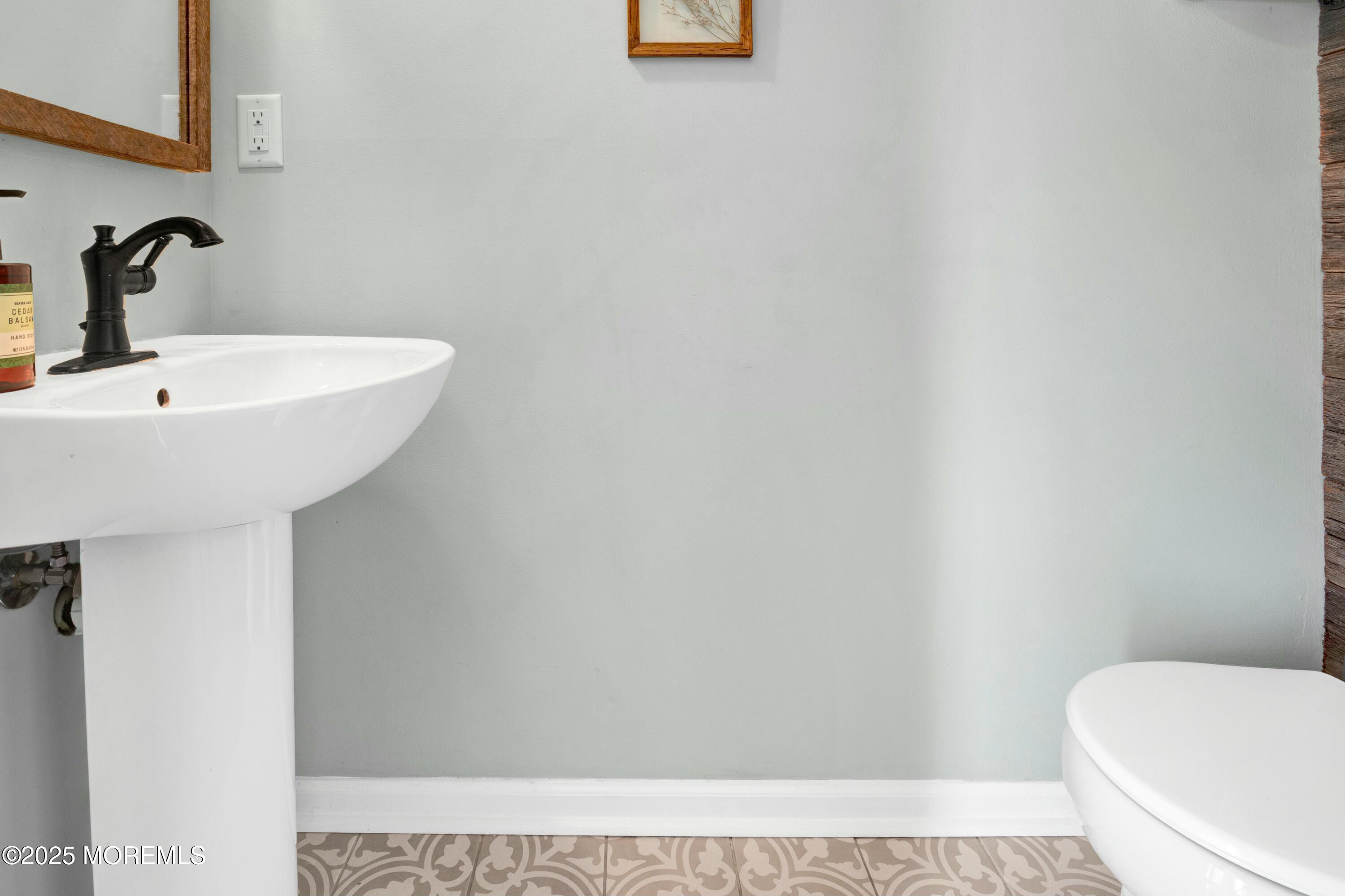 43 Abby Road Farmingdale, NJ 07727 - Photo 5 of 26 1st Floor 1/2 BATH 2