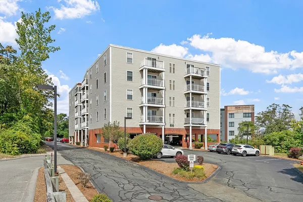 $450,000 | 86 East Howard Street, Unit 107, Quincy, MA 02169