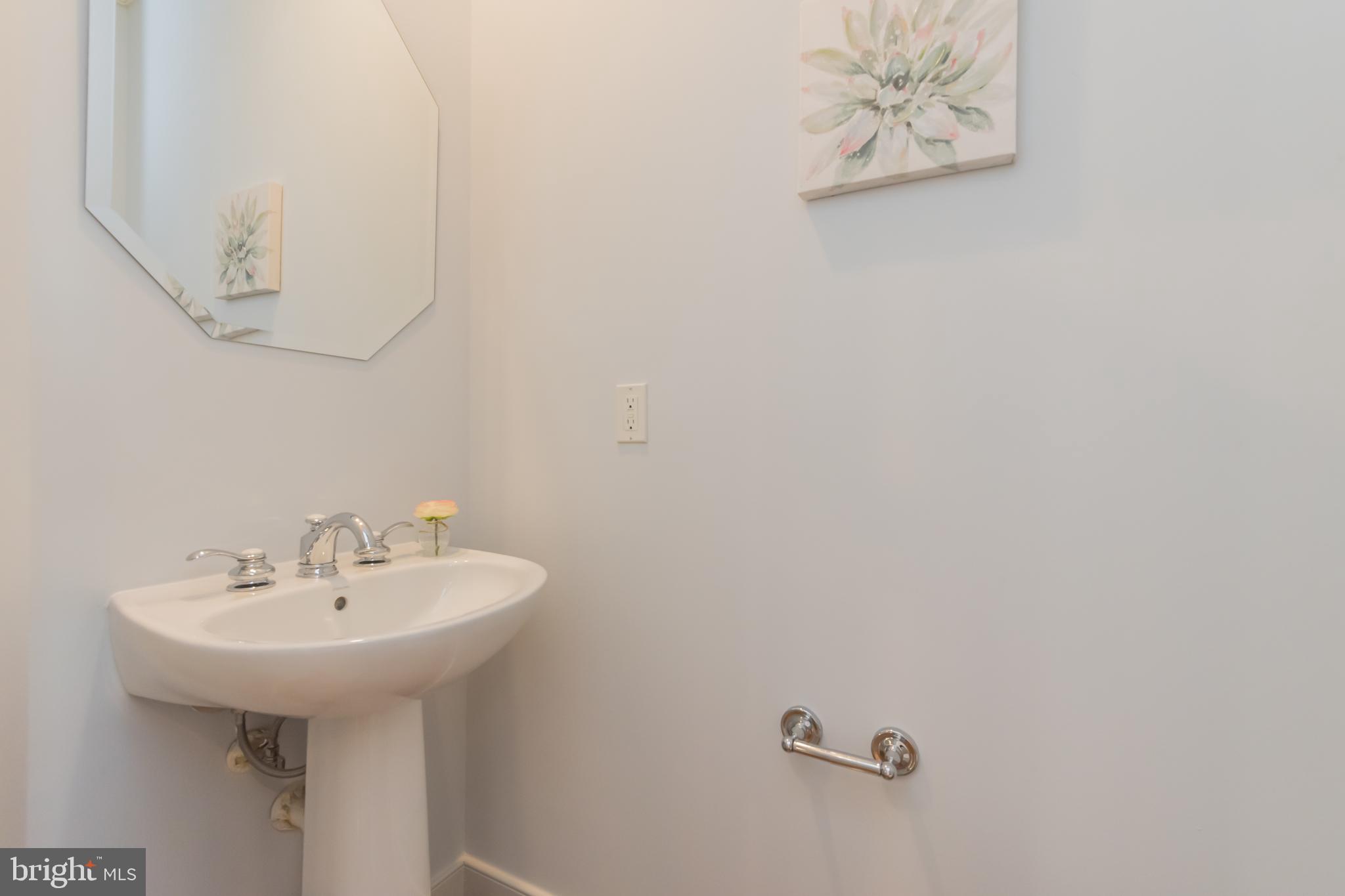 308 I Street Southeast Washington, DC 20003 - Photo 11 of 40