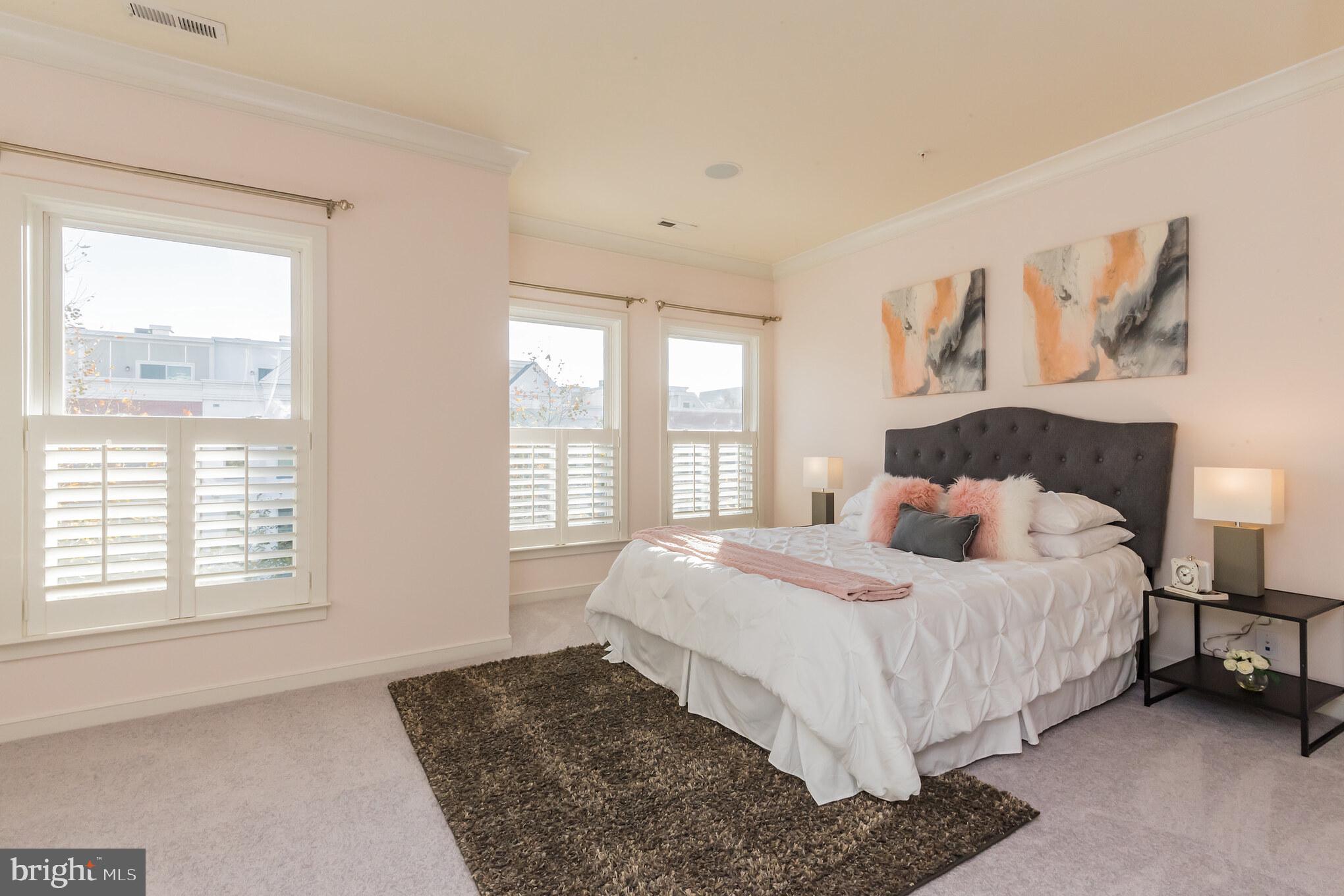 308 I Street Southeast Washington, DC 20003 - Photo 20 of 40