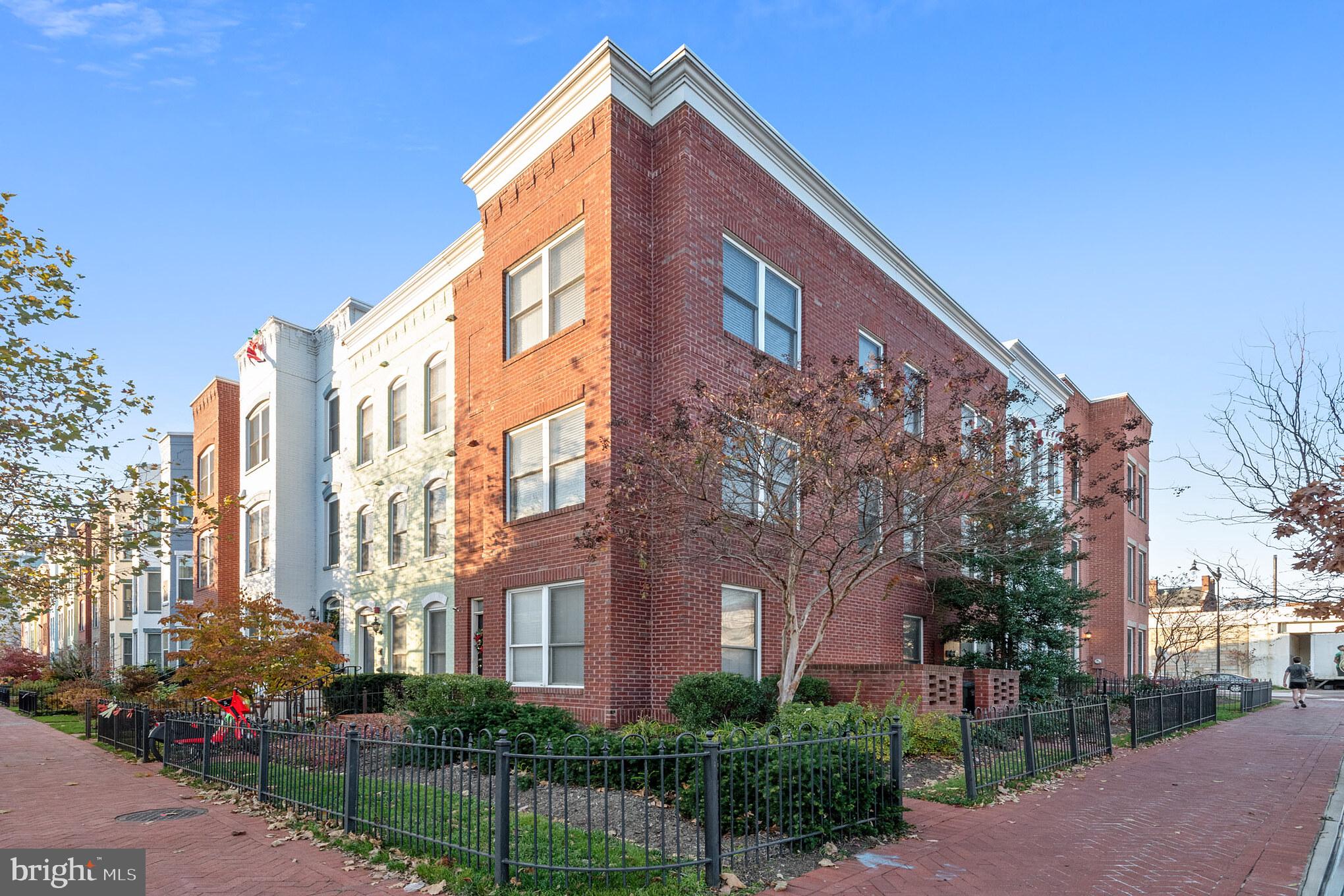 308 I Street Southeast Washington, DC 20003 - Photo 32 of 40