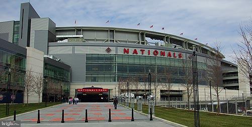 308 I Street Southeast Washington, DC 20003 - Photo 35 of 40