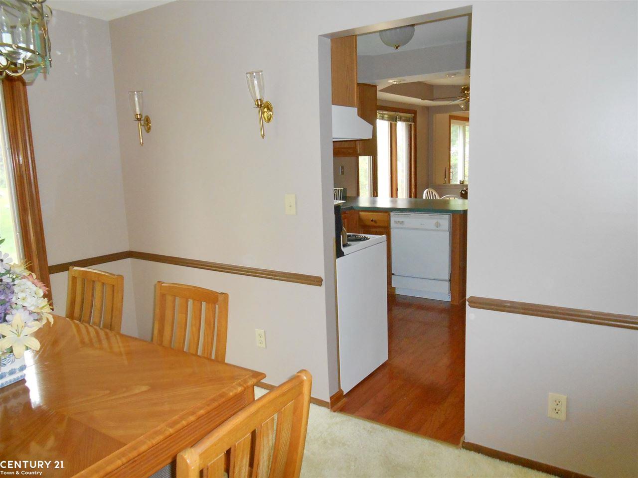 2408 Chalet Drive Rochester Hills, MI 48309 - Photo 11 of 49
