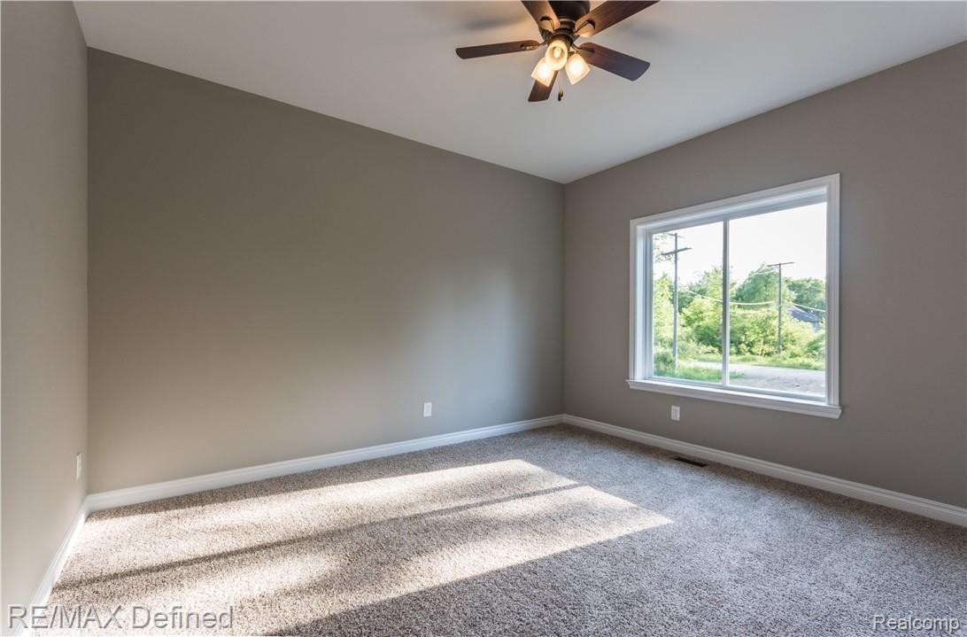 2470 Bull Run Road Oxford, MI 48371 - Photo 18 of 26 2nd Bedroom, Ceiling Fan