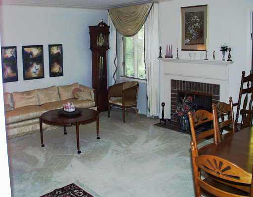 6649 Quail Ridge Lane Fort Wayne, IN 46804 - Photo 3 of 4