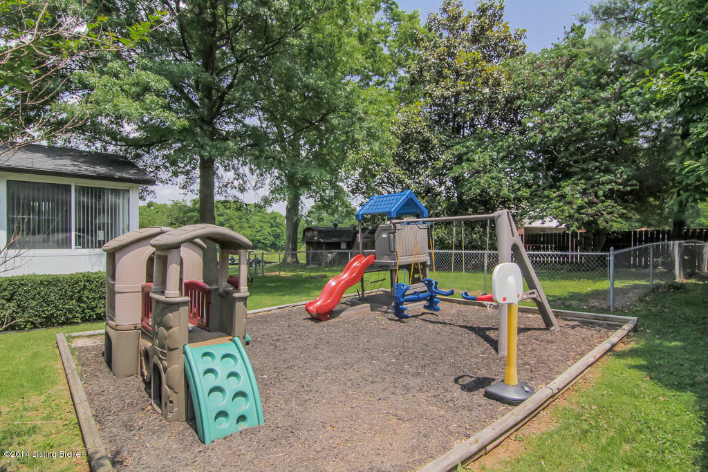 6413 Ridge Cliff Road Louisville, KY 40228 - Photo 47 of 50 0049