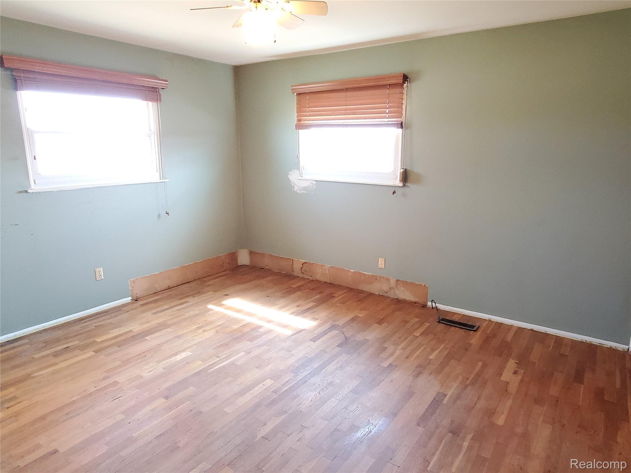 12124 Bird Road Gaines, MI 48436 - Photo 10 of 25 20220405_141029.jpg