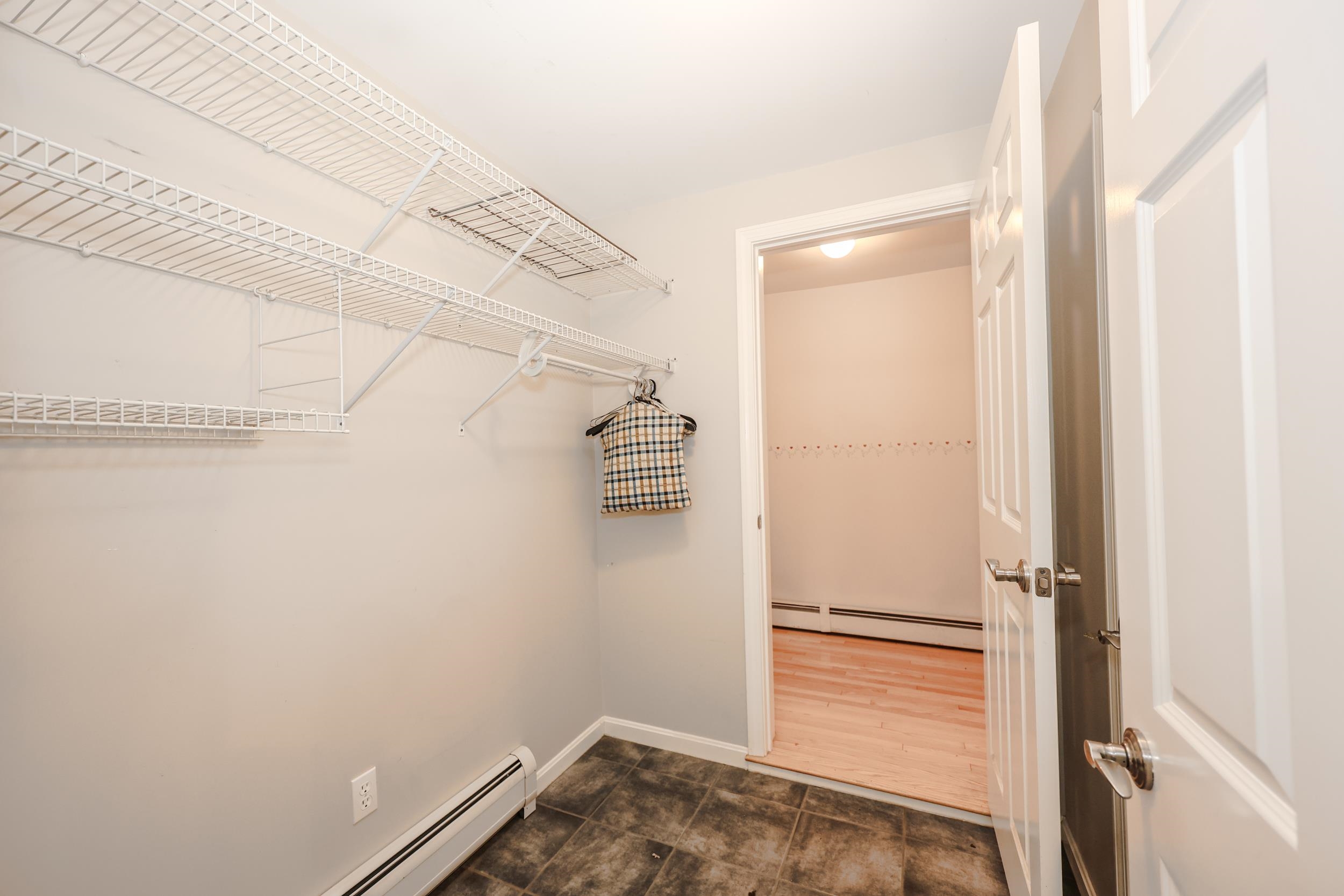 55 Holbrook Hill Road Bedford, NH 03110 - Photo 12 of 43