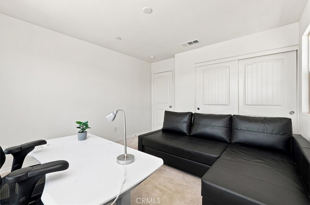 5370 Blue Ridge Way Fontana, CA 92336 - Photo 41 of 64 Gallery Image 41