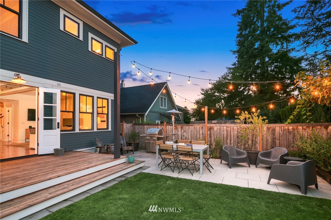 116 Howe Street Seattle, WA 98109 - Photo 13 of 36 Gallery Image 13